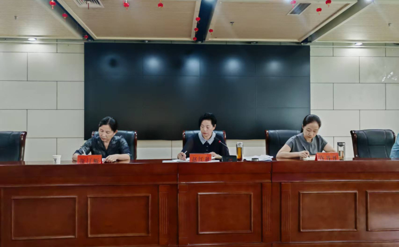 市总领导听取工作汇报