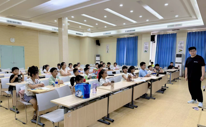 首届职工子女暑期托管班圆满结业