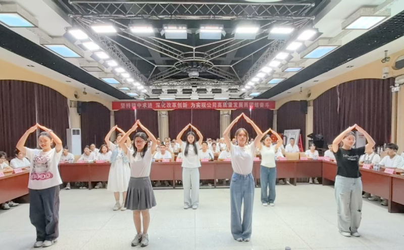 《感恩的心》舞蹈表演