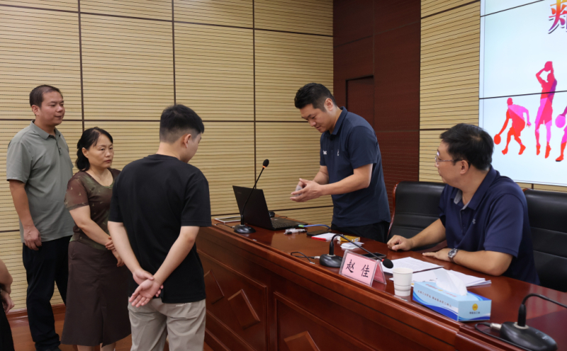 “中国梦·劳动美·工会情”郏县第二届职工篮球赛联席会召开