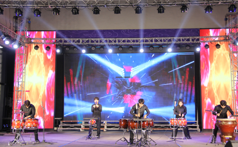 打击乐《马灯舞》