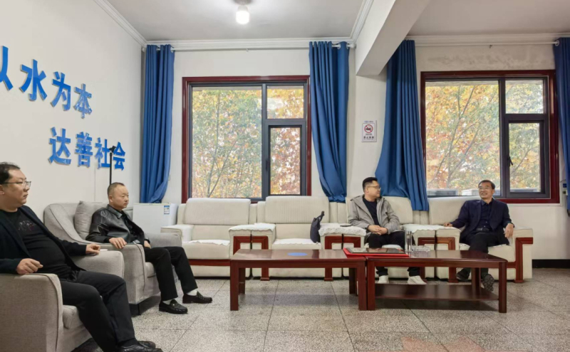 叶县总工会党组书记刘岳带队深入企业走访调研