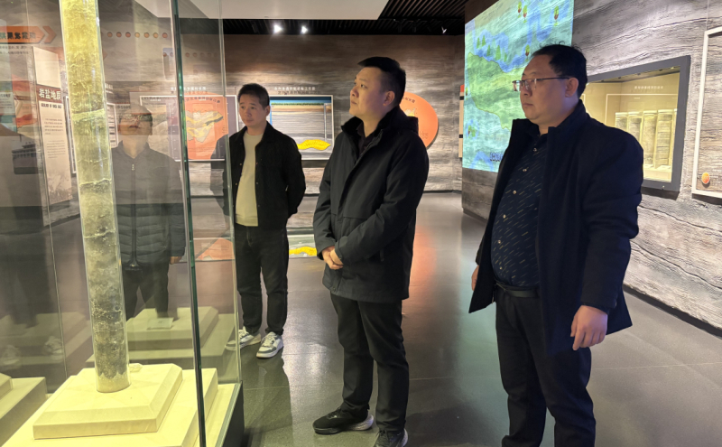 市总工会领导莅叶调研工业旅游线路