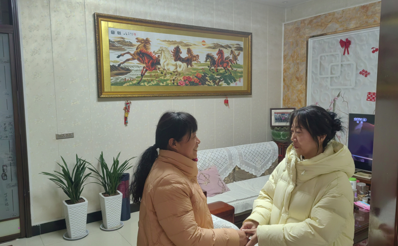 开展2026年春节前走访慰问退休老干部活动