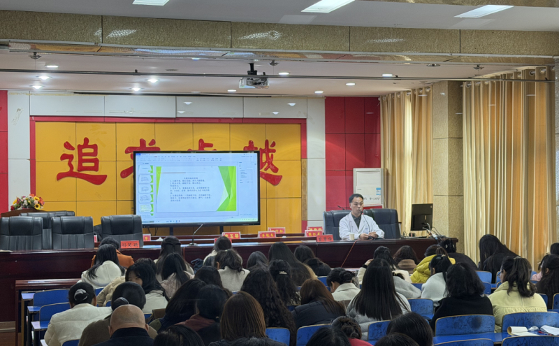 叶县总工会健康讲座走进九龙中学