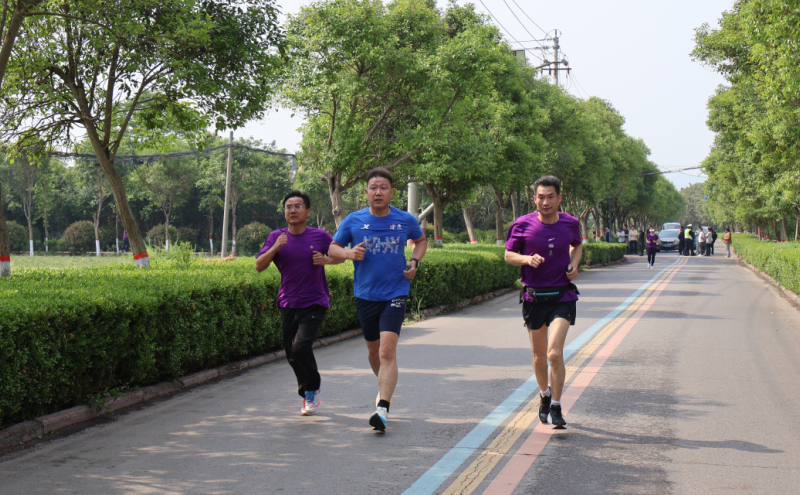 郏县2026年职工运动会暨“健步展风采 聚力启新程”健步走活动启动仪式举行