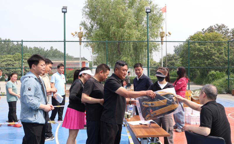 郏县2026年职工运动会暨“健步展风采 聚力启新程”健步走活动启动仪式举行