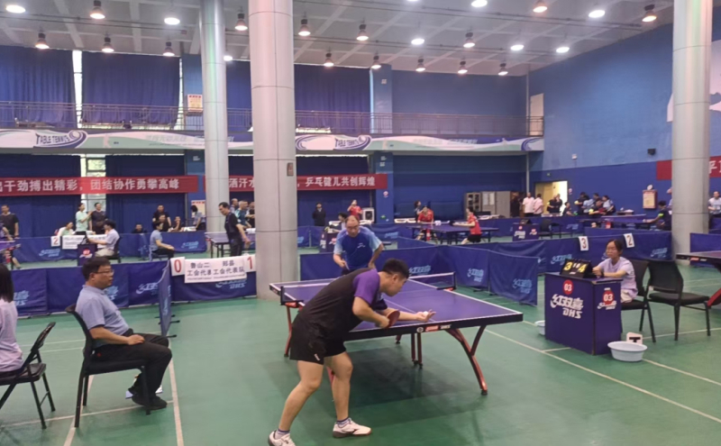 郏县圣光乒乓球队斩获市第五届职工运动会男团亚军