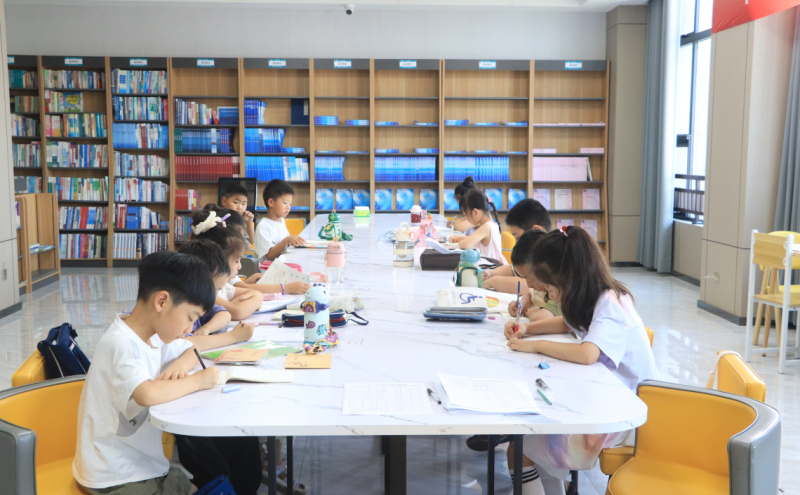 叶县人民医院“职工子女爱心暑托班”温暖起航