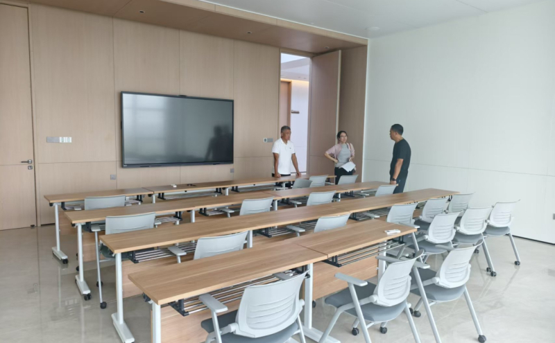 调研指导企业工会组织建设工作