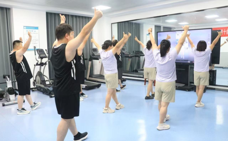 首期职工试点训练学员成果优异，全方位实现健康蜕变