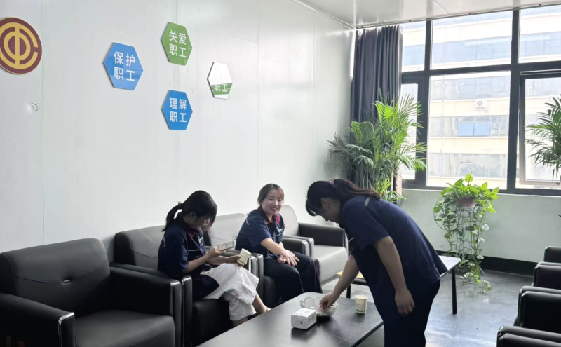 暖心阵地落地恒一锂能｜工会工间小憩室，一线职工的能量补给站